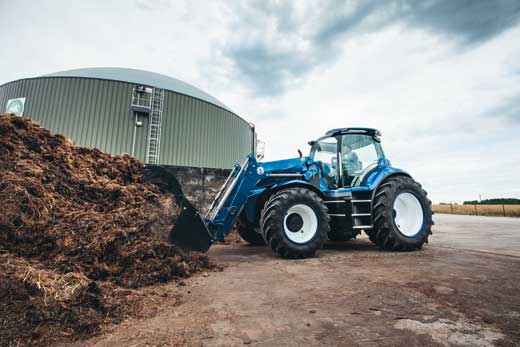 Tecnovino tractor a metano New Holland