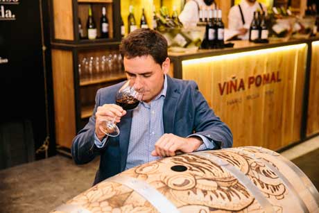 Tecnovino Vina Pomal Alejandro Lopez