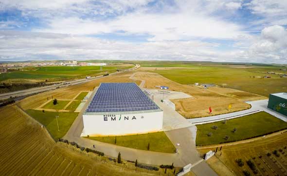 Tecnovino Bodegas Familiares Matarromera Emina energias verdes