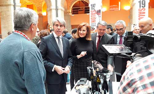 Tecnovino Salon de los vinos de Madrid y Ayuntamientoto Cadalso 1