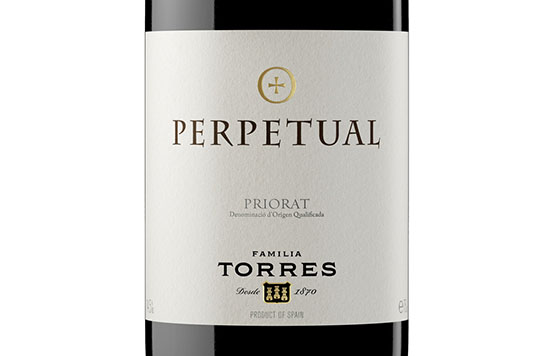 Tecnovino Perpetual Familia Torres etiqueta detalle