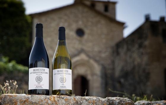 Tecnovino- Sant Sebastià dels Gorgs la primera colección de vinos DO Penedés de Raventós Codorníu