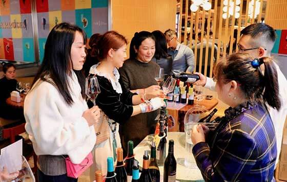 Tecnovino OIve promocion de los vinos españoles en China 2