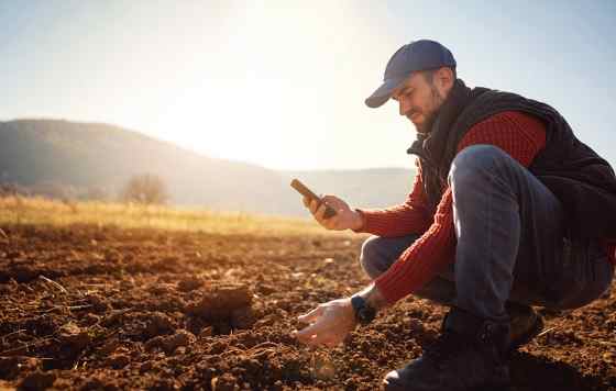 Tecnovino agricultura ayudas tecnología informe Vodafone