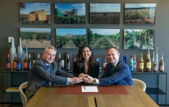 Tecnovino- Varma distribuirá los brandys y vinos de Jerez de Grupo Emperador Spain