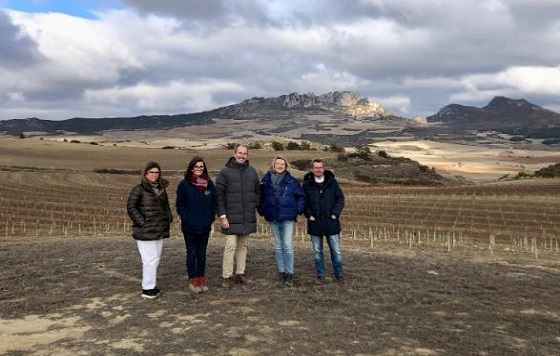 Tecnovino-campos-demostrativos-Bodegas-Roda-Eva-Hita-María-Jesús-Miñana