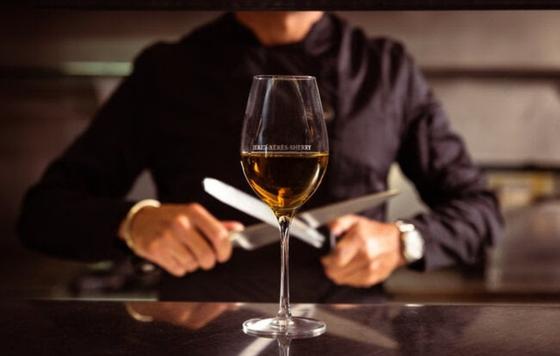 Tecnovino- Nuevo curso especializado de la Sherry Academy para personal de sala