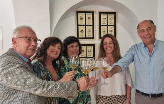 Tecnovino- Exposición de las 100 sacas de Manzanilla Solear Pasada en Rama en Bodegas Barbadillo