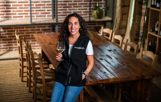 Tecnovino - Ana Carbajo de Vinos Sanz