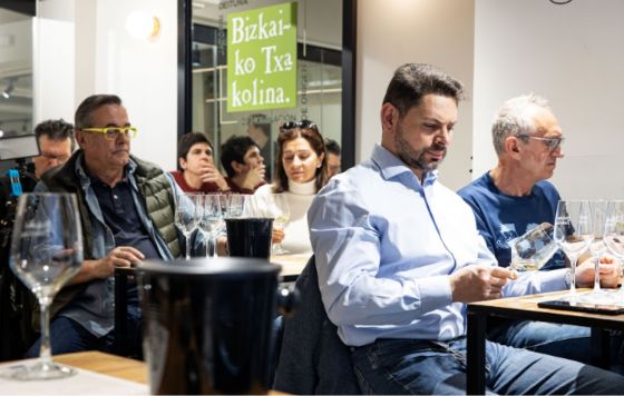 Tecnovino- Salón Bizkaiko Txakolina en Barcelona