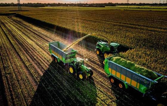 Picadoras de forraje autopropulsadas F8 y F9 de John Deere
