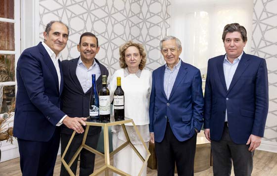 Tecnovino- Zamora Company adquisición Godeval, foto familia