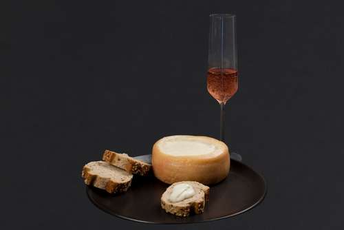 Tecnovino- maridaje vinos para maridar la Torta del Casar