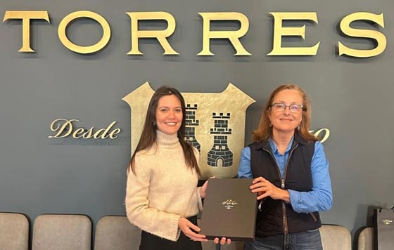 Tecnovino, FAMILIA TORRES Beca Fundación FT CETT Mireia Torres, Camila Silva