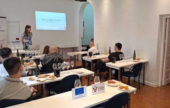Tecnovino- OIVE estrategia internacionalización vinos españoles: prescriptores chinos