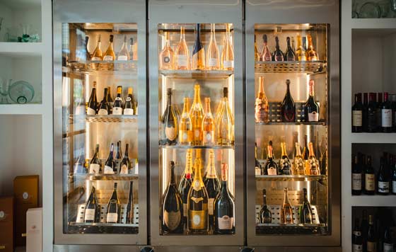 Tecnovino - ventas champagne Nikki Beach, wine cellar Mallorca