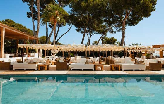 Tecnovino - ventas champagne Nikki Beach